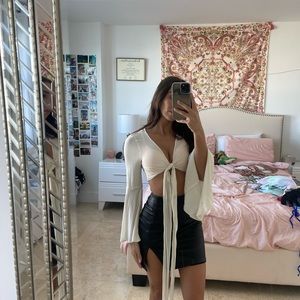 Long sleeve crop top